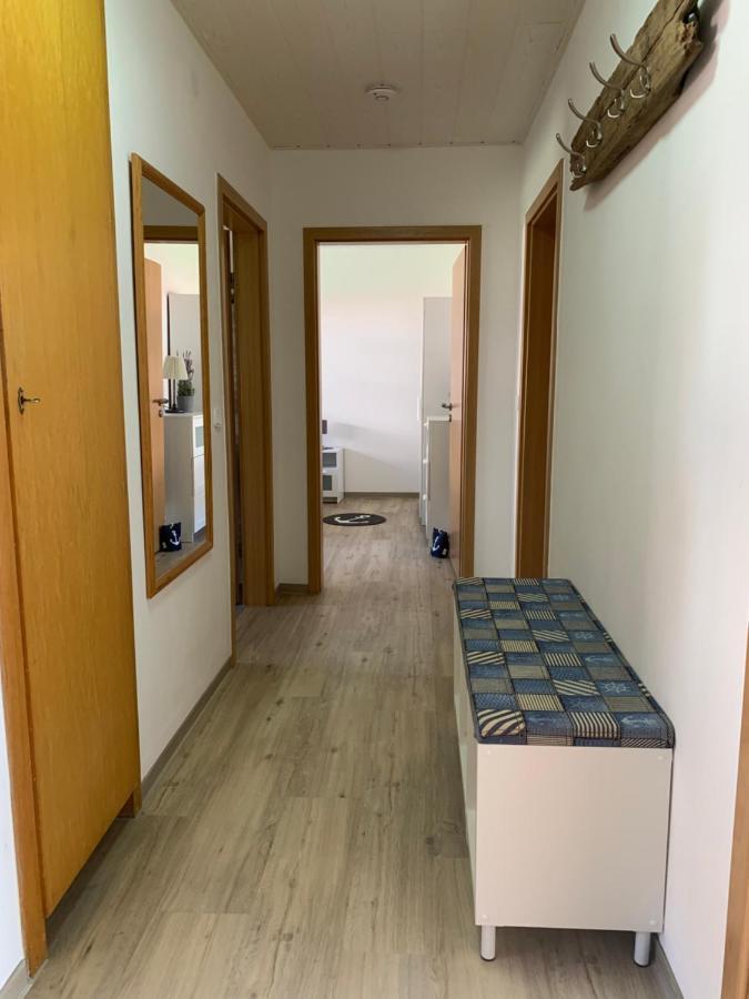 Ferienwohnung Wippsteert - 5 Sterne - Mit Balkon Und Pkw Stellplatz Emden Exterior photo