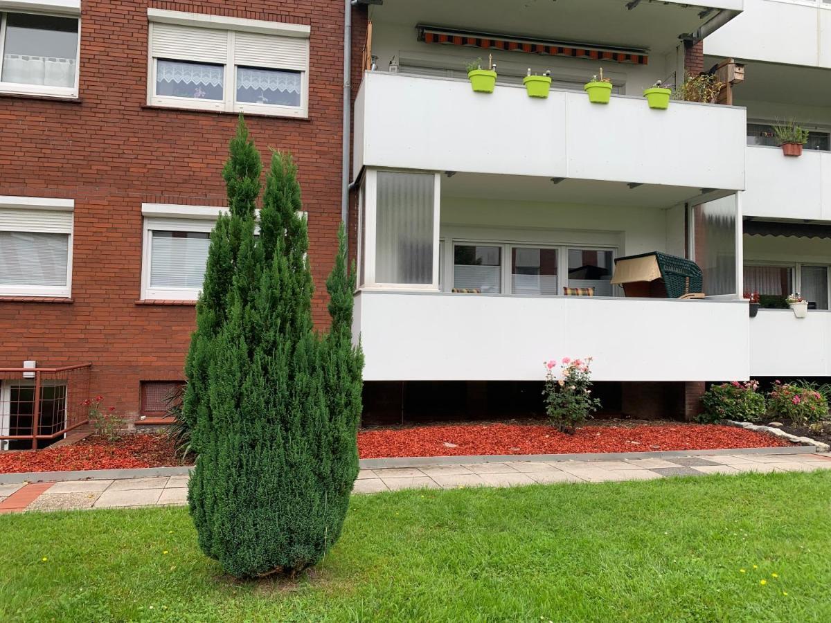 Ferienwohnung Wippsteert - 5 Sterne - Mit Balkon Und Pkw Stellplatz Emden Exterior photo
